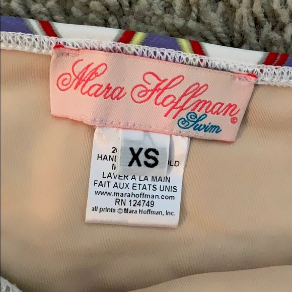 Bikini - Picture 3 of 4